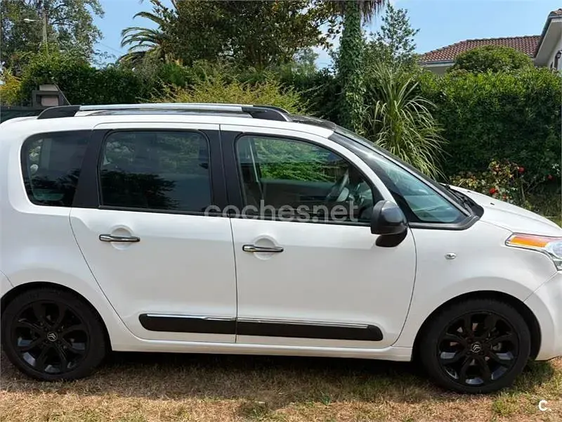 Usado Citroën C3 Picasso 120 CV (88 kW) 2012 Blanco Monovolumen