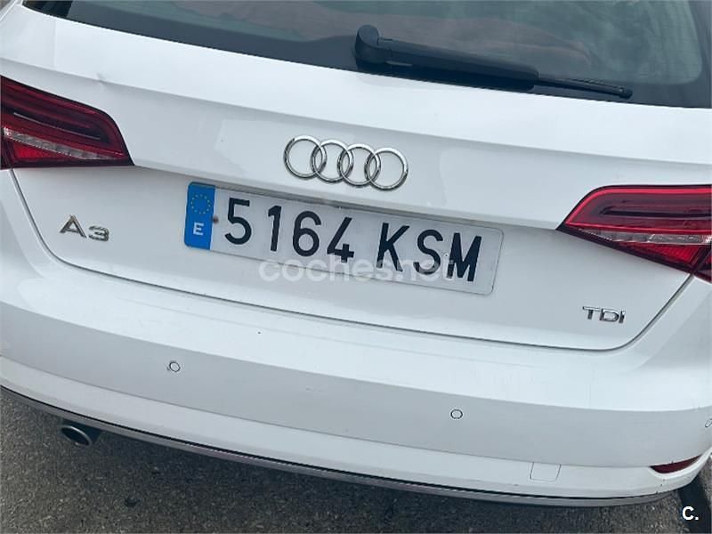 Usado Audi A3 116 HP (85 kW) 2018 Branco Sedan