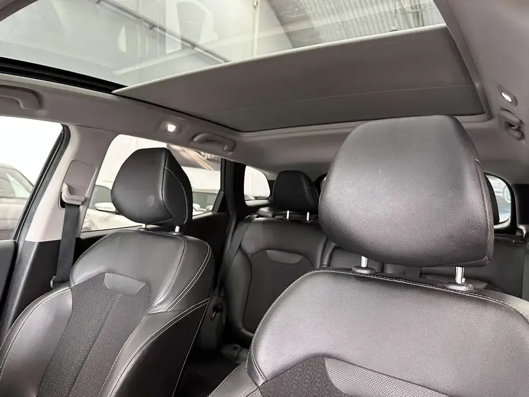 Usado Renault Kadjar Life 132 CV (97 kW) 2016 Negro SUV