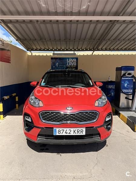 Usado Kia Sportage 115 CV (84 kW) 2018 Granate SUV