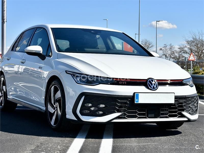 Usado VW Golf VIII GTI 265 CV (194 kW) 2024 Blanco Berlina