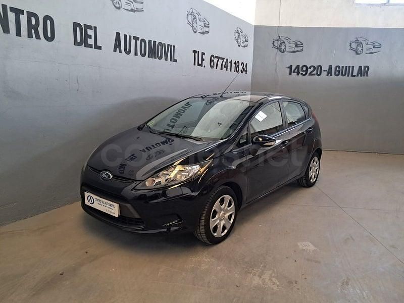 Negro Usado 2011 Ford Fiesta Trend Berlina | 6900 € (Un poco caro) - Imagen 1/4