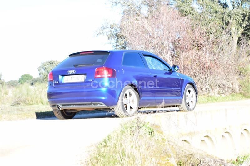 Azul Usado 2011 Audi A3 Ambition Berlina | 6500 € (Buen precio) - Imagen 1/4