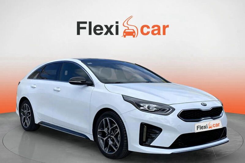 Blanco Usado 2020 Kia ProCeed GT-Line Utilitario | 18.890 € (Precio justo) - Imagen 1/4