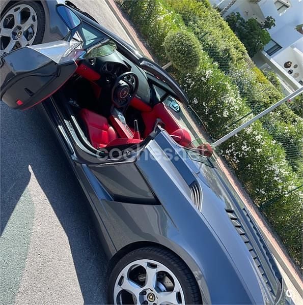 Usado Lamborghini Gallardo 520 CV (382 kW) 2006 Gris / plata Descapotable