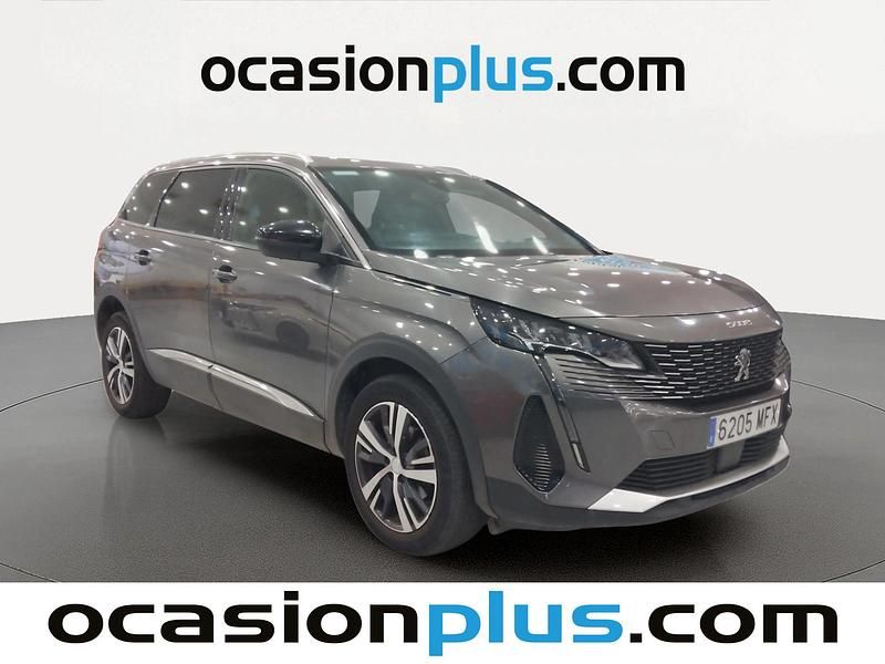 Usado Peugeot 5008 Allure 130 CV (95 kW) 2023 Gris plata SUV