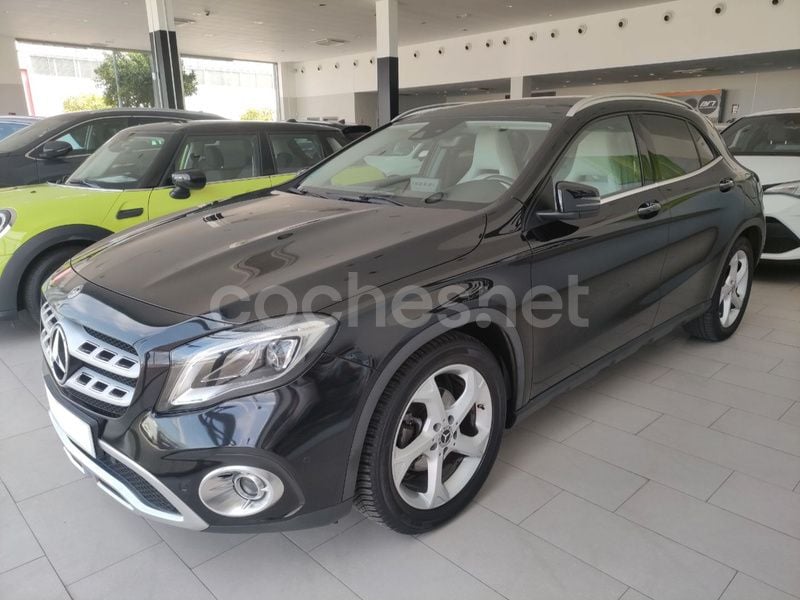 Negro Usado 2017 Mercedes GLA200 SUV | 19.900 € (Precio justo) - Imagen 1/4