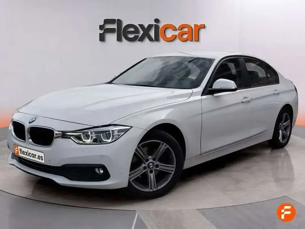 Używany BMW 318 Gran Turismo 150 KM (110 kW) 2017 Biały Sedan/Limuzyna
