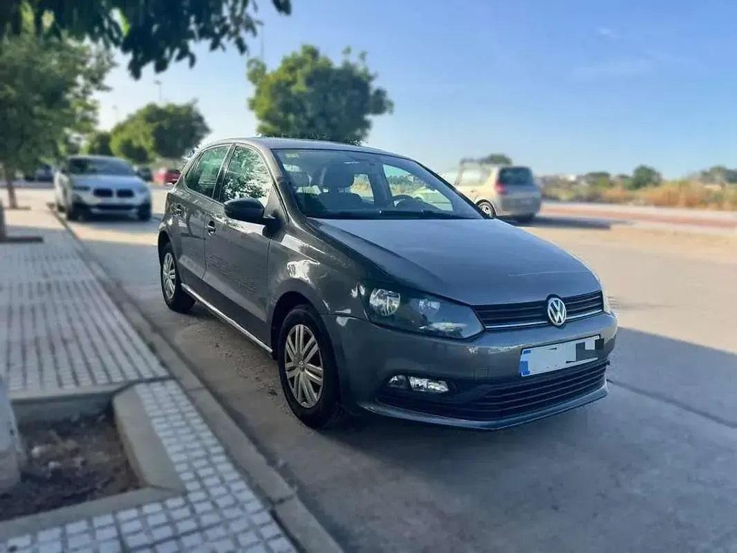 Usado VW Polo Edition 60 CV (44 kW) 2016 Negro Utilitario