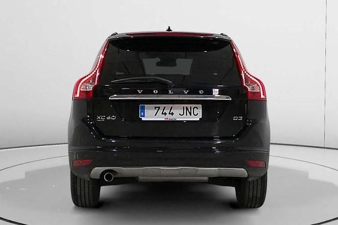 Usado Volvo XC60 Kinetic 150 CV (110 kW) 2016 SUV