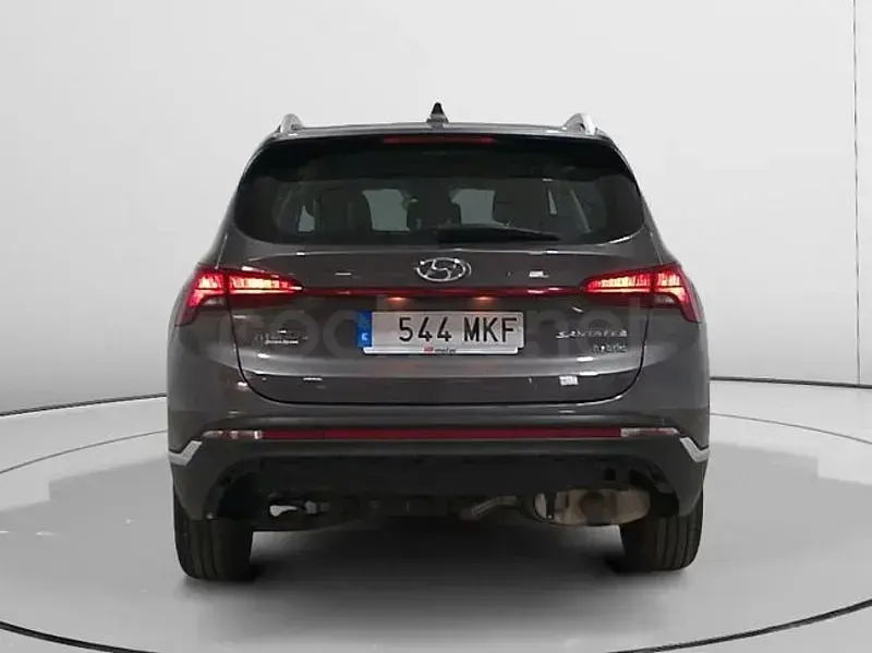 Usado Hyundai Santa Fe 230 CV (169 kW) 2023 Gris / plata SUV