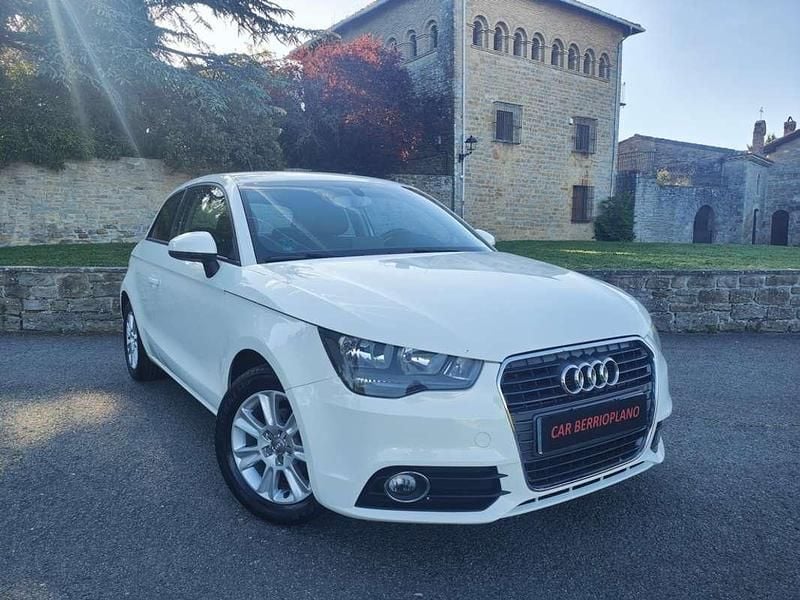 Blanco Usado 2010 Audi A1 Ambition Utilitario | 8558 € (Precio justo) - Imagen 1/4