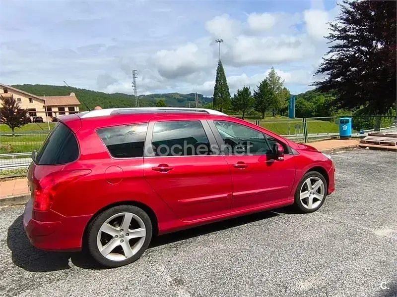 Usado Peugeot 308 SW Premium 150 CV (110 kW) 2009 Granate Familiar
