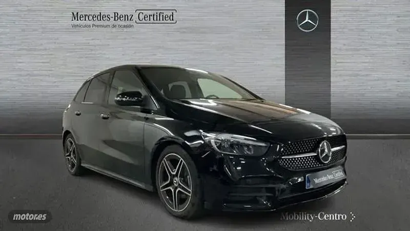 Usado Mercedes B200 149 CV (109 kW) 2025 Negro Utilitario