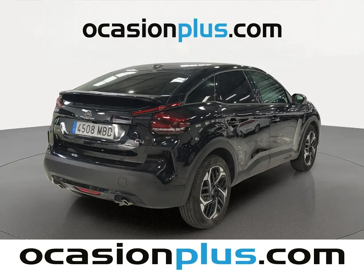 Usado Citroën C4 Feel 131 CV (96 kW) 2022 Negro SUV