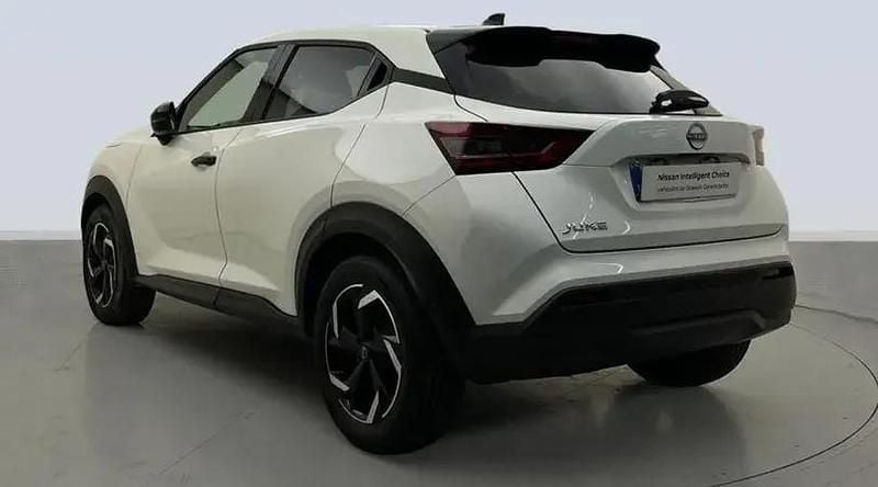 Usado Nissan Juke Acenta 114 CV (83 kW) 2025 Lunar white (metalizado) SUV