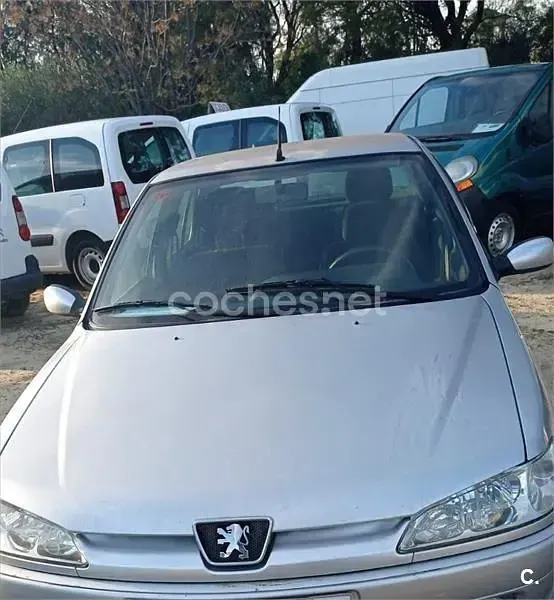 Usado Peugeot 306 71 CV (52 kW) 2002 Gris / plata Berlina