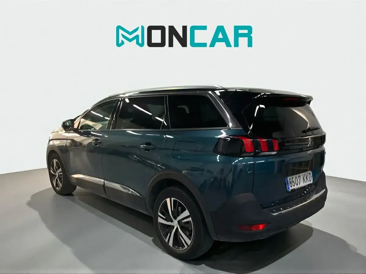 Usado Peugeot 5008 Allure 130 CV (95 kW) 2018 Verde SUV