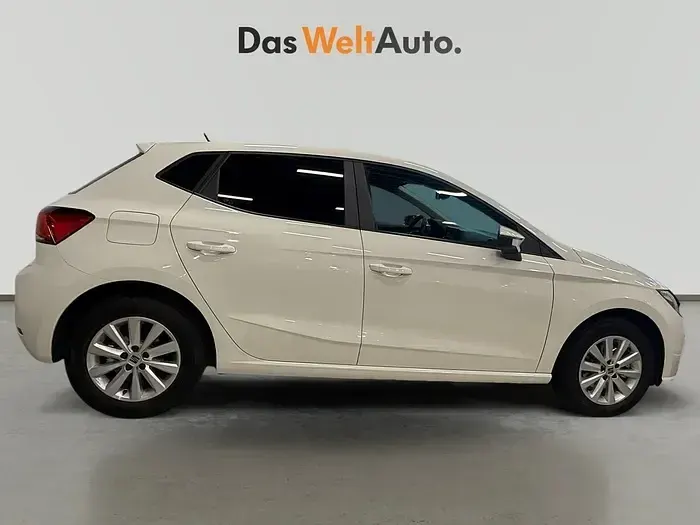 Usado Seat Ibiza Style 110 CV (80 kW) 2023 Blanco Utilitario