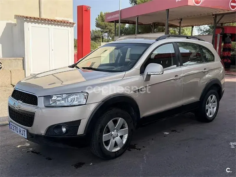 Usado Chevrolet Captiva LT 163 CV (119 kW) 2012 Beige SUV