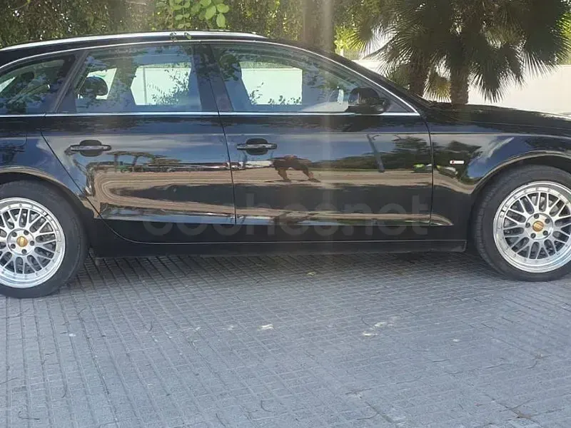 Usado Audi A4 120 CV (88 kW) 2009 Negro Berlina