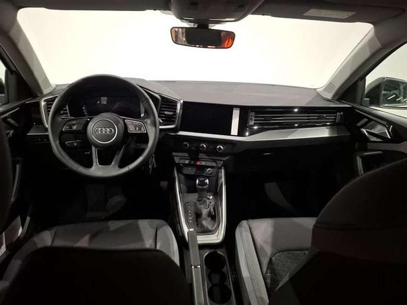 Nuevo Audi A1 Sportback S-Line 110 CV (80 kW) 2025 Blanco Utilitario