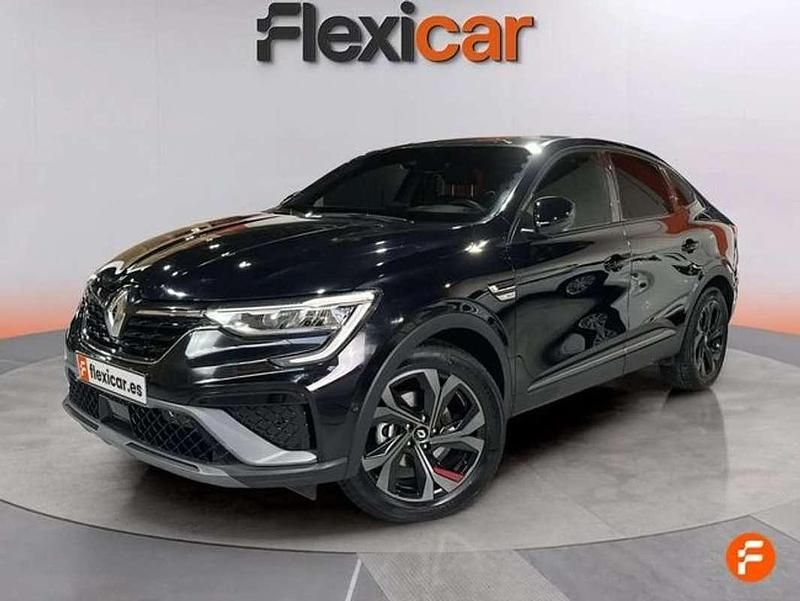 Usado Renault Arkana RS Line 145 CV (106 kW) 2022 Negro SUV