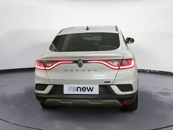 Usado Renault Arkana Techno 145 CV (106 kW) 2024 Blanco SUV