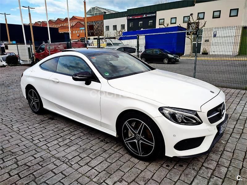 Usado Mercedes C300 AMG line 245 CV (180 kW) 2017 Blanco Coupe