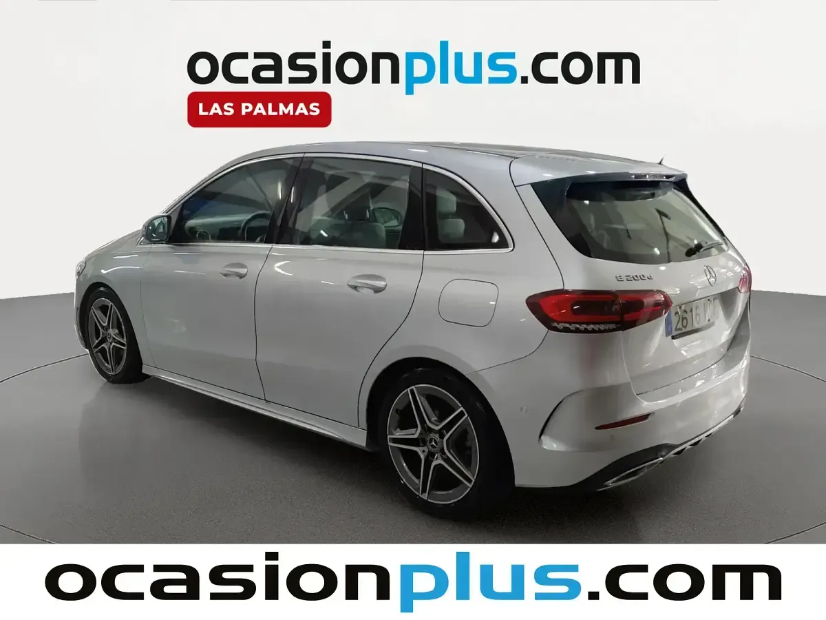 Usado Mercedes B200 150 CV (110 kW) 2022 Gris Utilitario