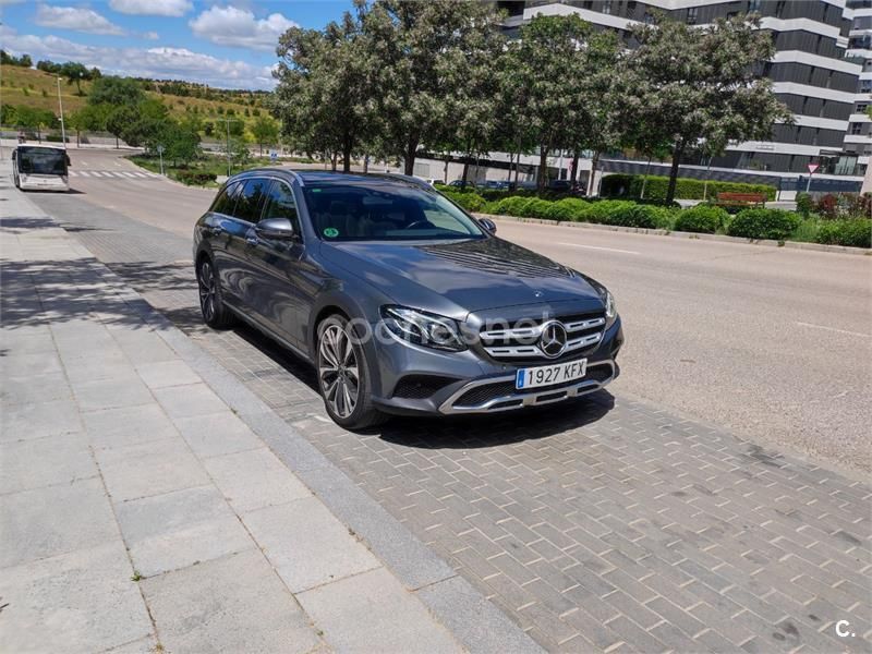 Usado Mercedes E220 All-Terrain 194 CV (142 kW) 2017 Gris / plata Familiar