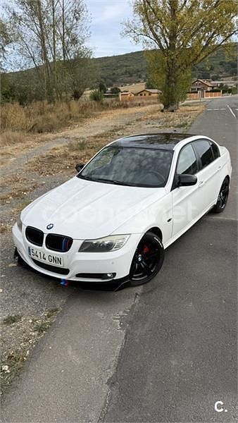 Blanco Usado 2009 BMW 318 Luxury Line Berlina | 8400 € (Caro) - Imagen 1/4