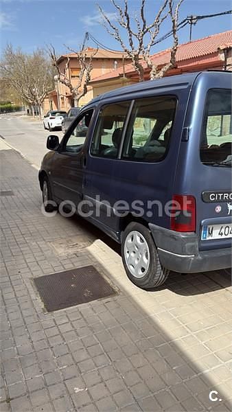 Usado Citroën Berlingo 75 CV (55 kW) 2009 Azul Monovolumen