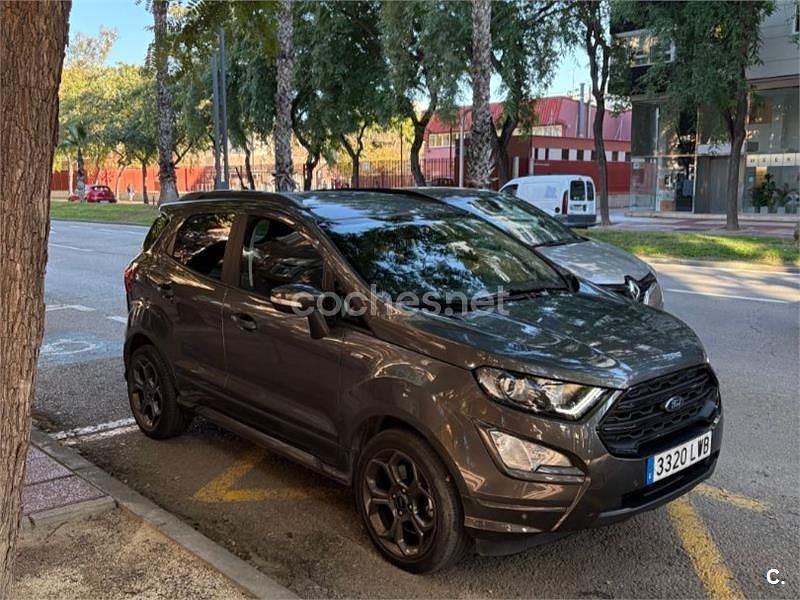 Usado Ford Ecosport ST-Line 125 CV (91 kW) 2022 Gris / plata SUV
