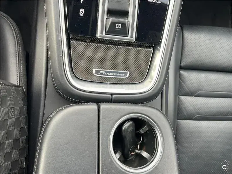 Usado Porsche Panamera 4S 420 CV (308 kW) 2016 Negro Utilitario