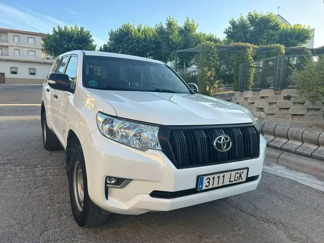 Usado Toyota Land Cruiser 204 CV (150 kW) 2020 Blanco SUV