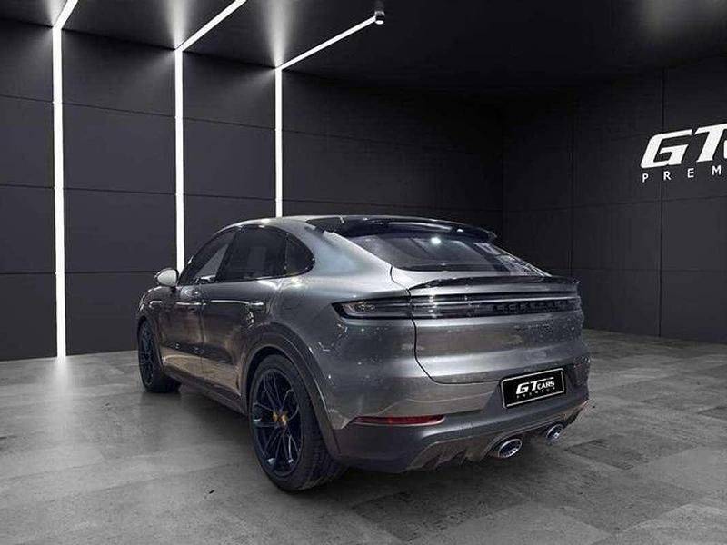Usado Porsche Cayenne Turbo E-Hybrid 740 CV (544 kW) 2024 Gris SUV