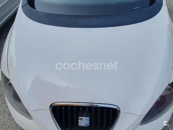 Usado Seat Altea XL Style 105 CV (77 kW) 2014 Blanco Monovolumen