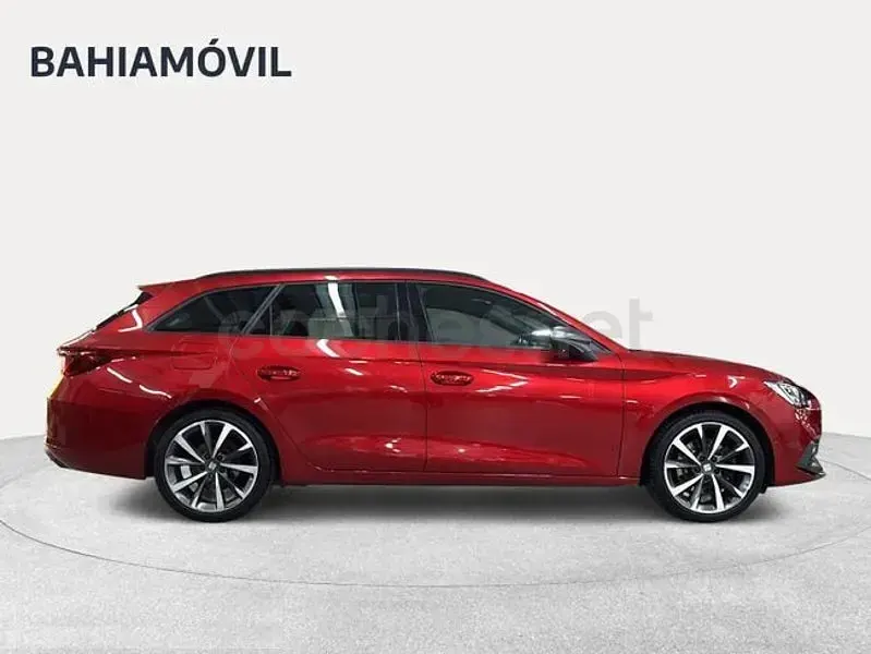 Usado Seat Leon FR 150 CV (110 kW) 2021 Rojo Berlina