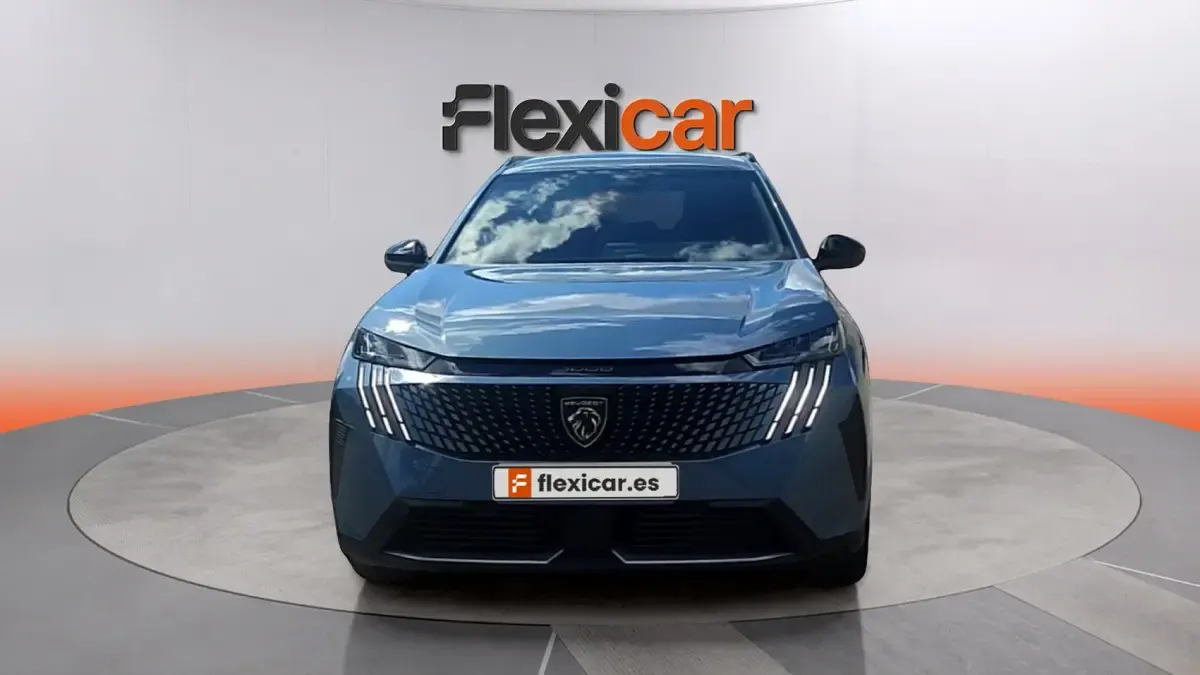 Używany Peugeot 5008 Allure 136 KM (100 kW) 2025 Niebieski SUV