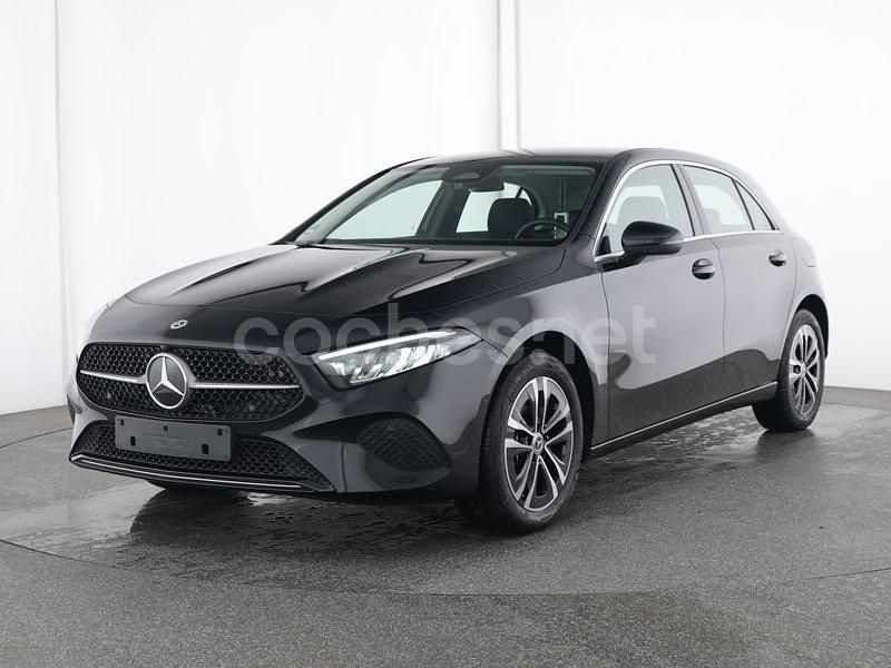 Usado Mercedes A250 218 CV (160 kW) 2025 Negro Utilitario