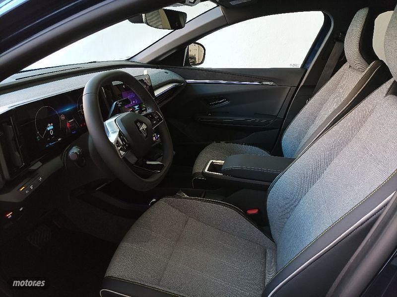 Usado Renault Megane E-Tech Techno 161 kW (220 CV) 2023 Negro Berlina