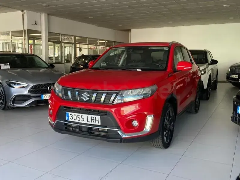 Usado Suzuki Vitara GLX 129 CV (94 kW) 2021 Granate SUV