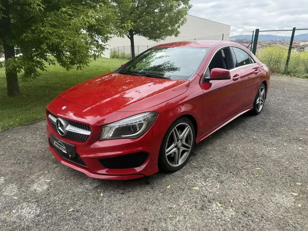 Usado Mercedes CLA220 AMG line 177 CV (130 kW) 2015 Rojo Berlina