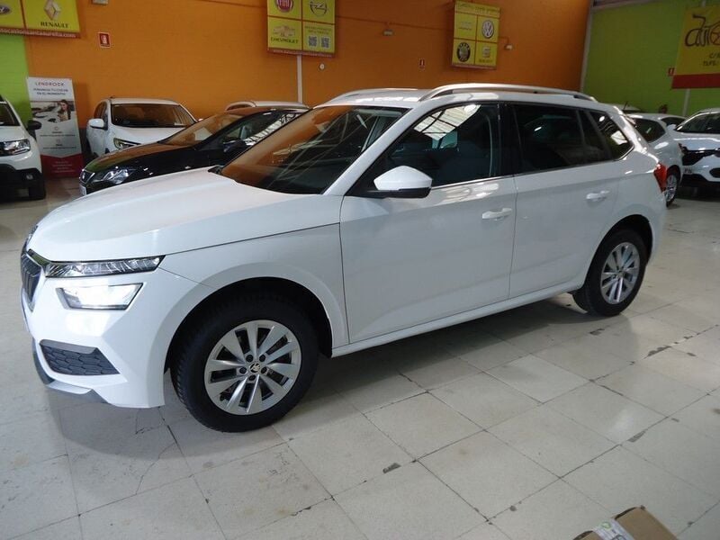Blanco Usado 2023 Skoda Kamiq Ambition SUV | 17.900 € (Precio justo) - Imagen 1/4