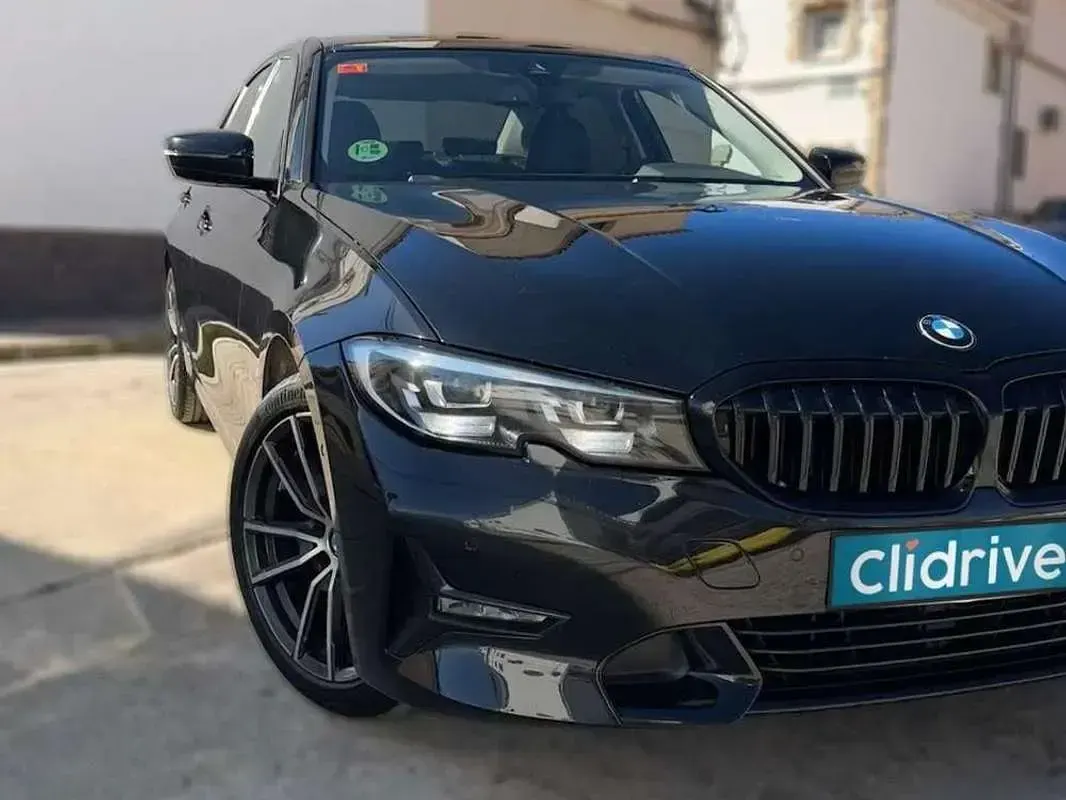 Usado BMW 318 150 CV (110 kW) 2019 Azul Berlina