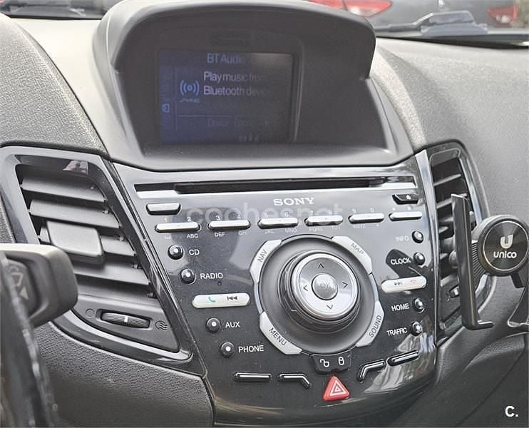 Usado Ford Fiesta Titanium 100 CV (73 kW) 2014 Beige Berlina