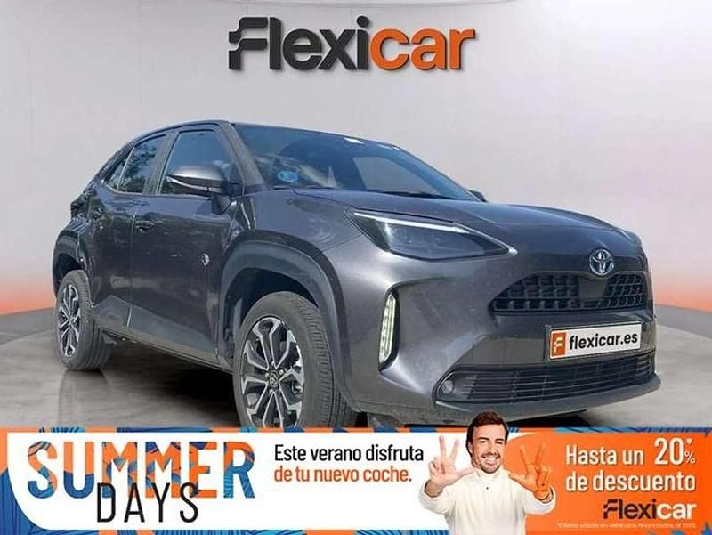 Gris Usado 2024 Toyota Yaris Cross Active SUV | 21.990 € (Buen precio) - Imagen 1/4