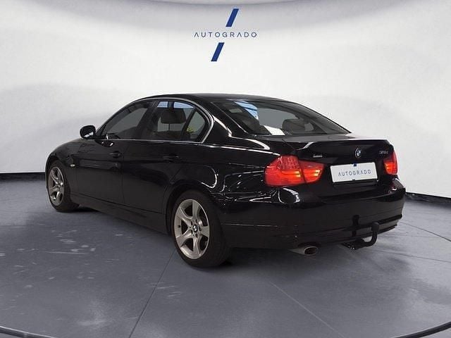 Usado BMW 318 Exclusive 143 CV (105 kW) 2011 Negro Berlina