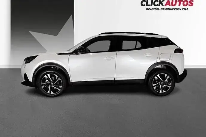 Usado Peugeot 2008 Allure 100 CV (73 kW) 2023 Negro SUV